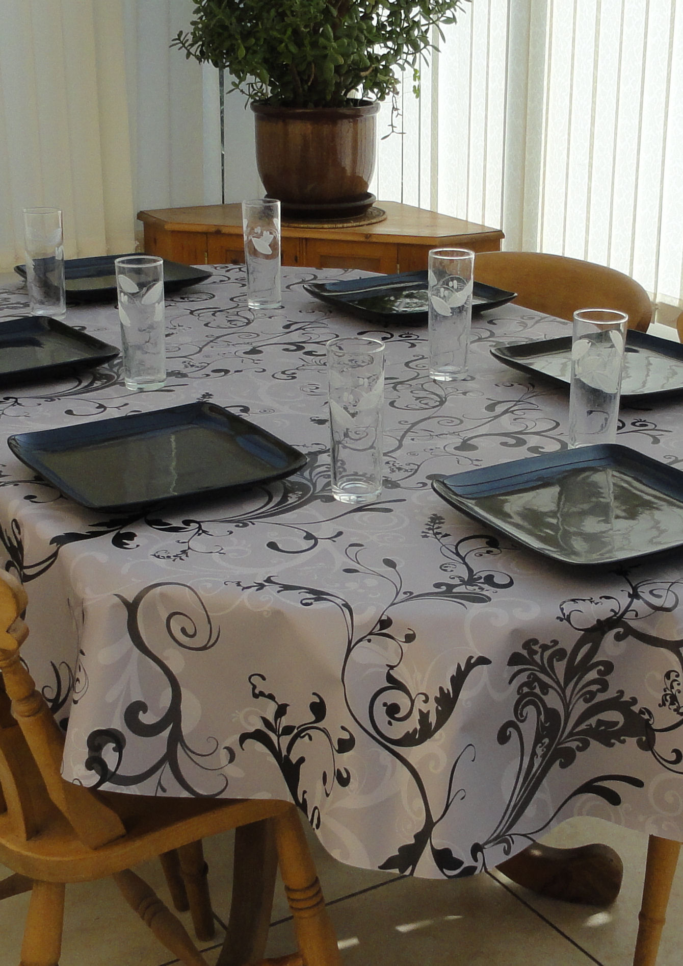 oval tablecloth
