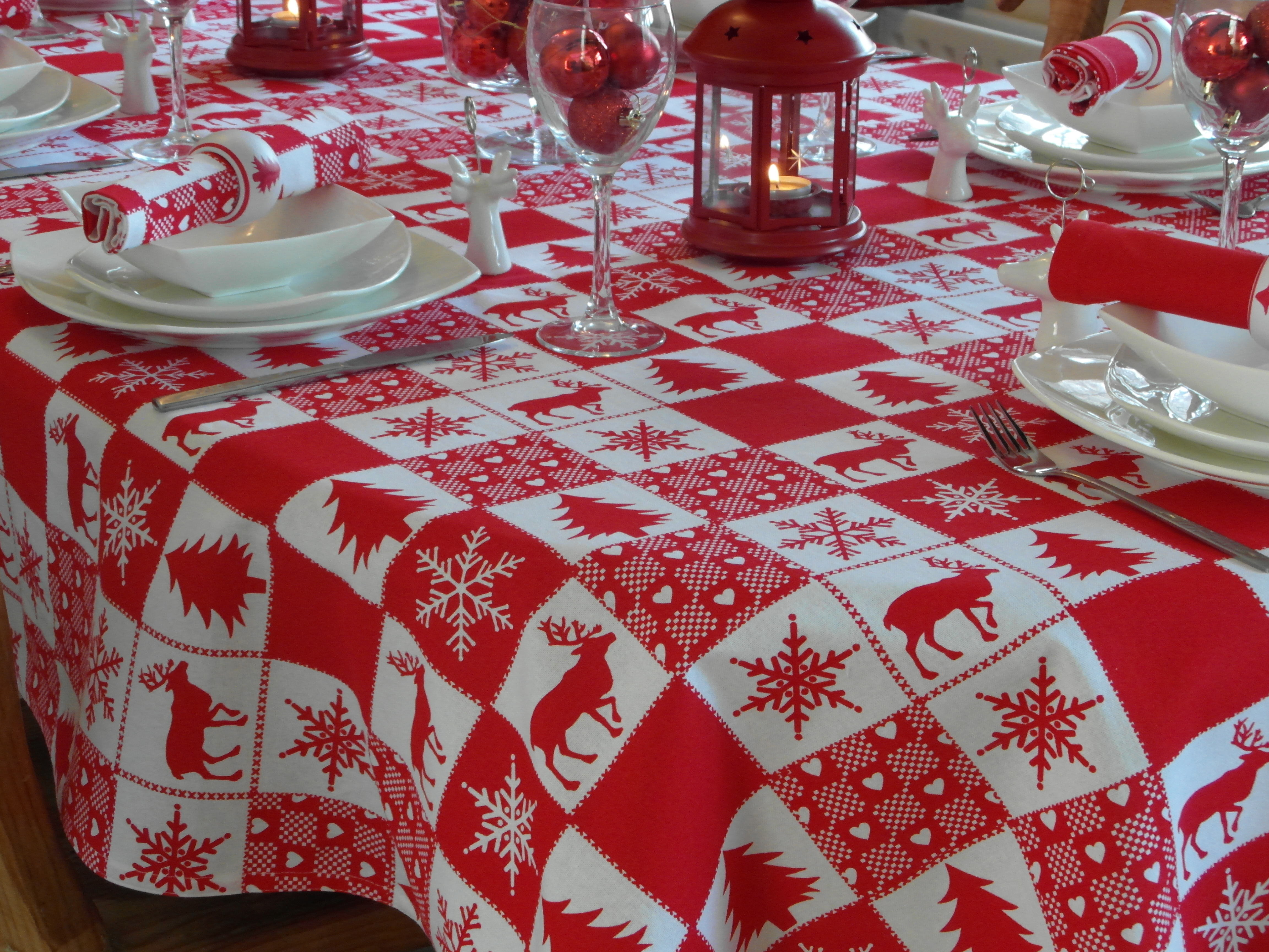 christmas tablecloths oval table myideasbedroom com 60 round christmas tablecloths