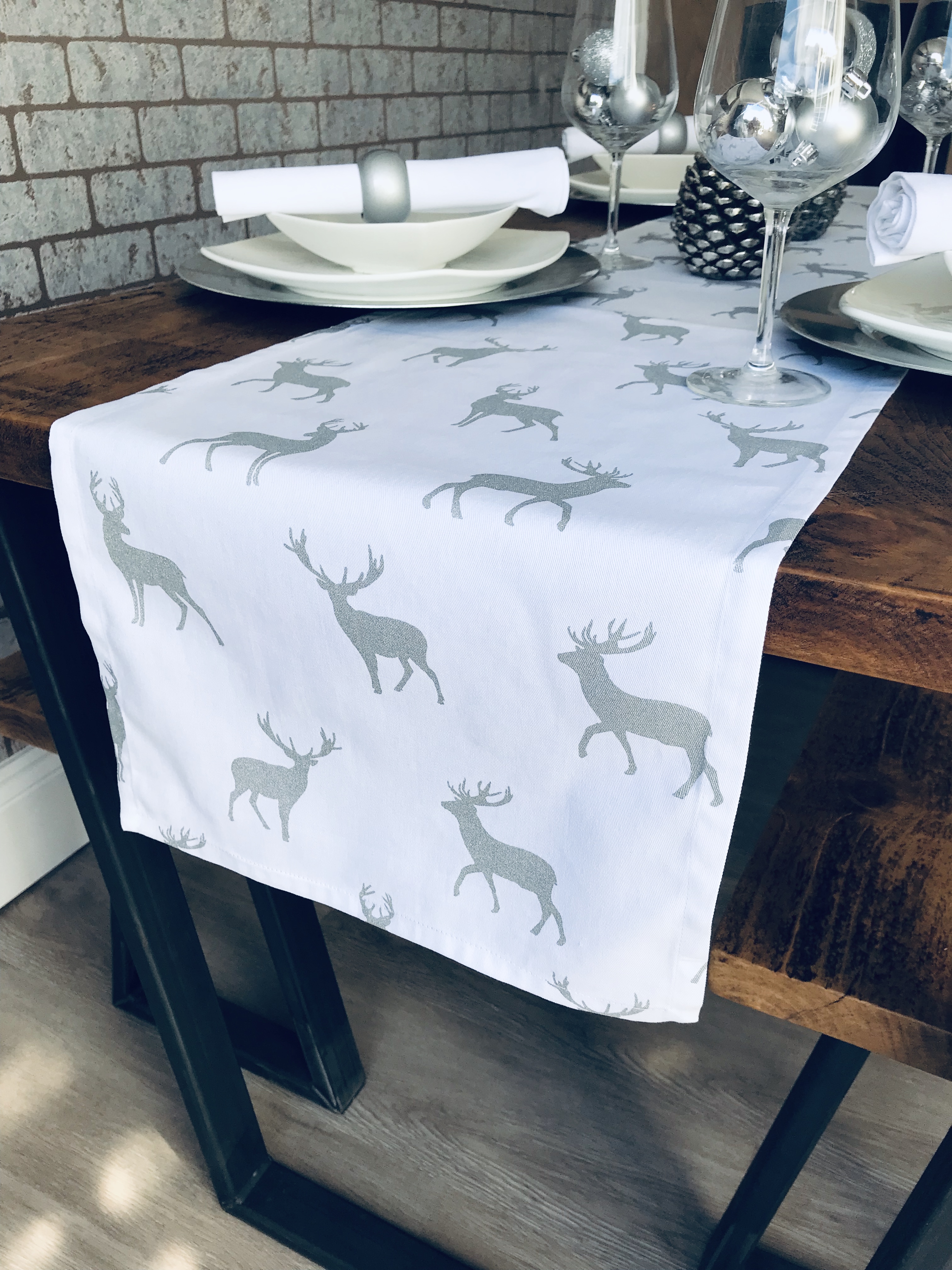 White and silver table runner Clearance