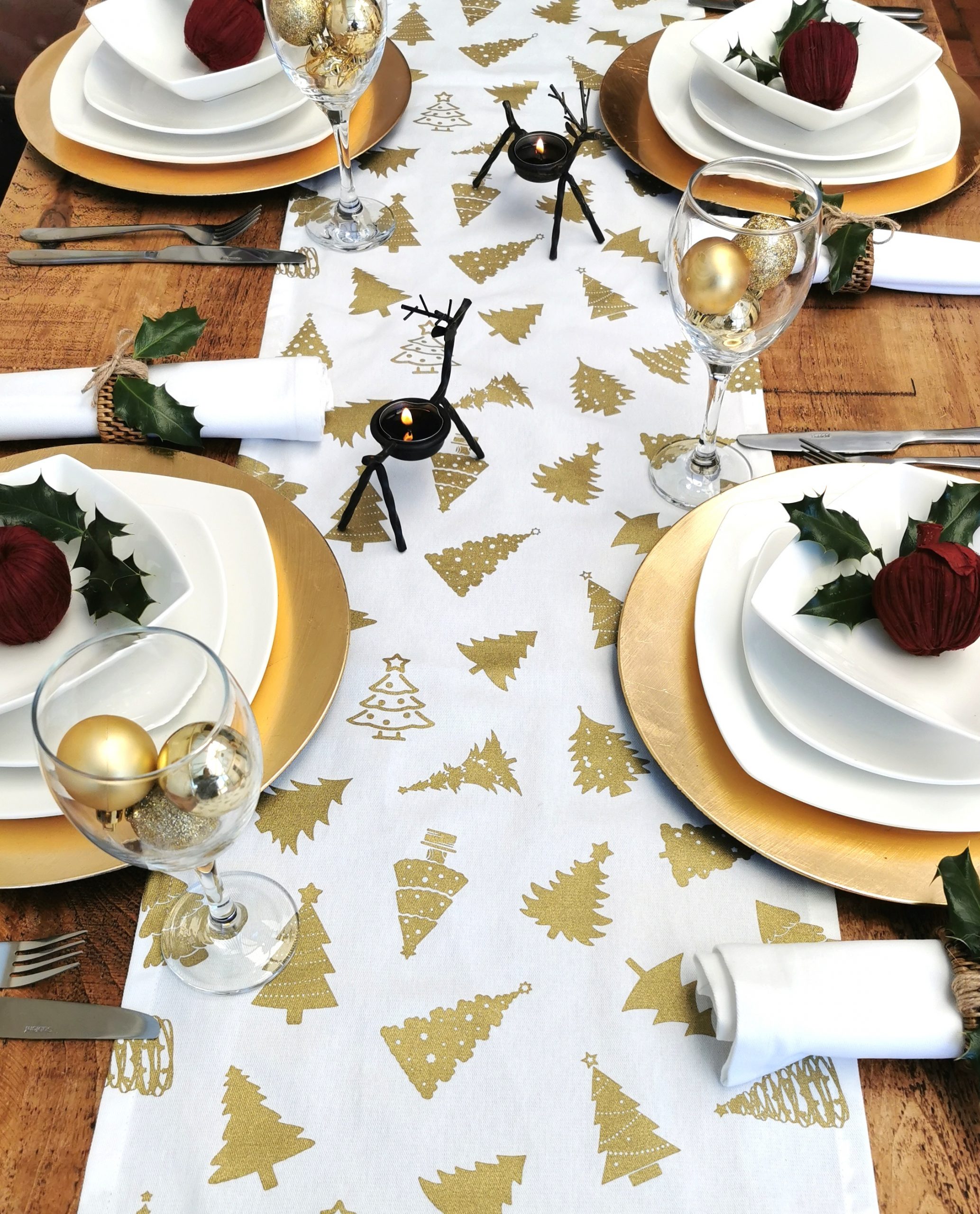 WHITE AND GOLD CHRISTMAS TREE TABLE RUNNER